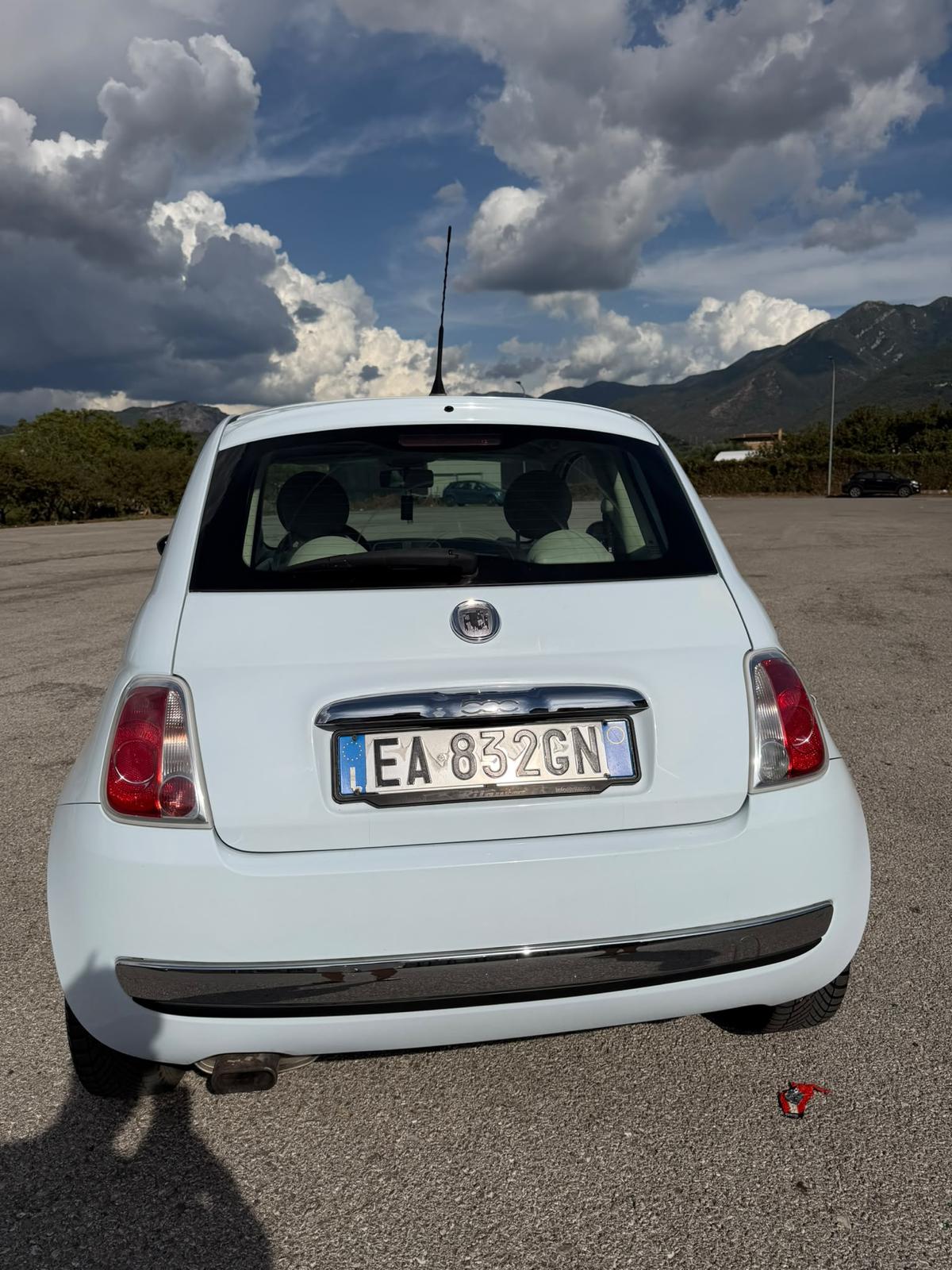 
								Fiat 500 full									