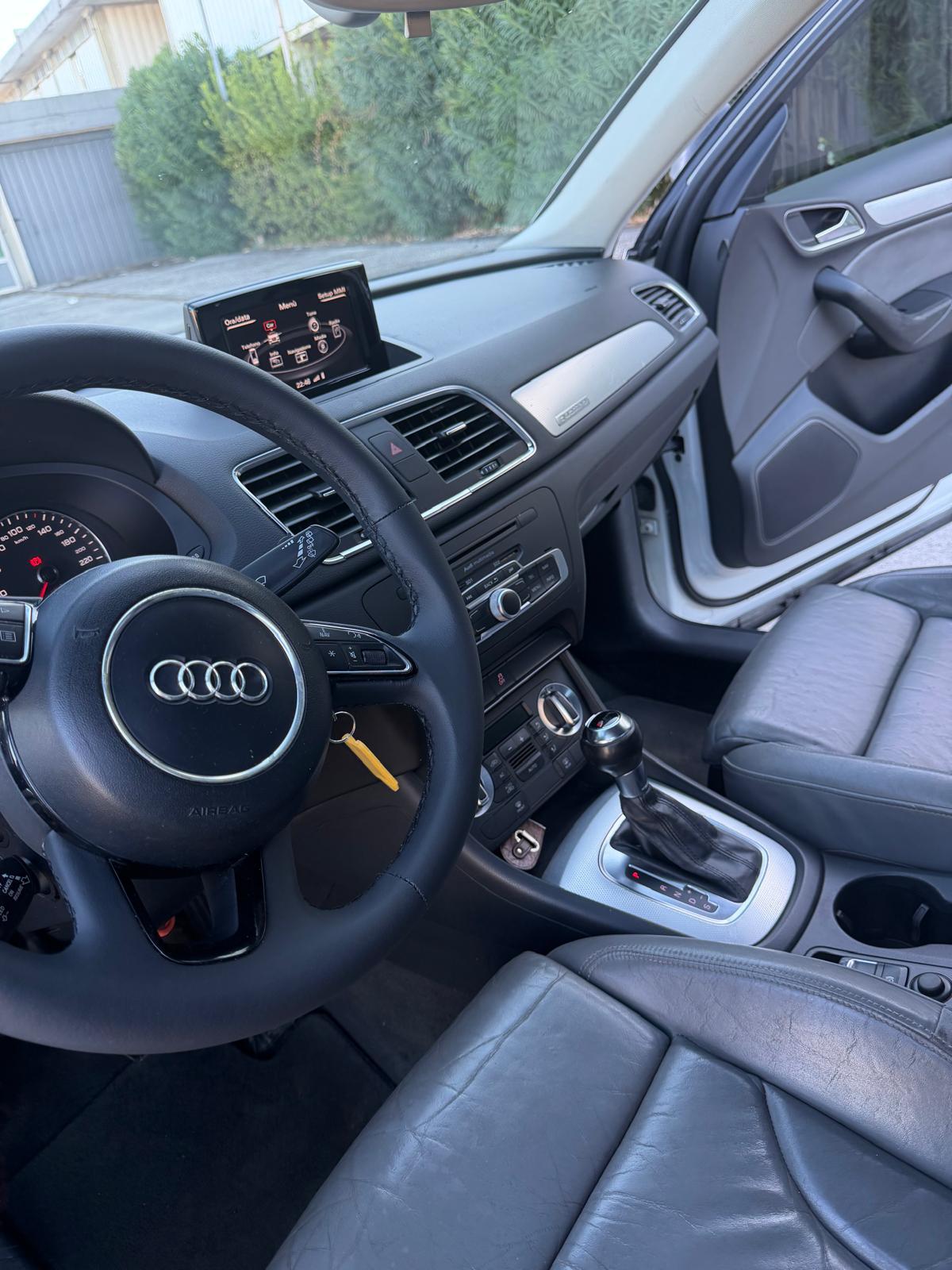 
								Audi Q3 full									